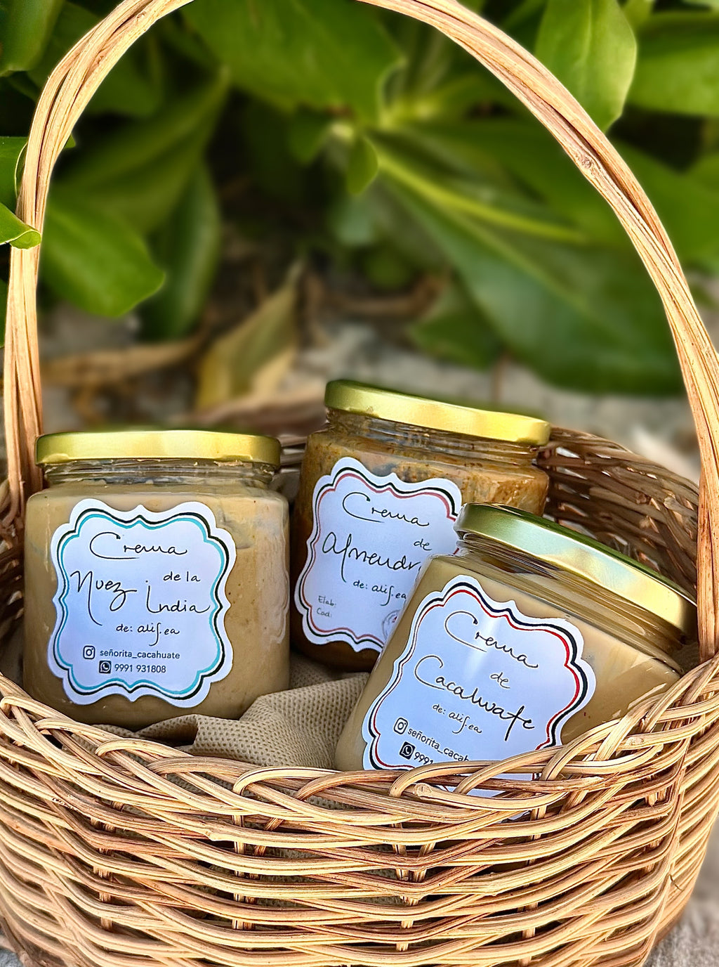 Trio de Cremas de Cacahuate, Almendra y Nuez de la India